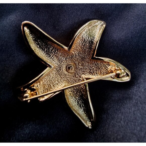 Vintage SWAROVSKI Signed Starfish Gold Tone and Crystals Brooch Pin - Picture 5 of 5